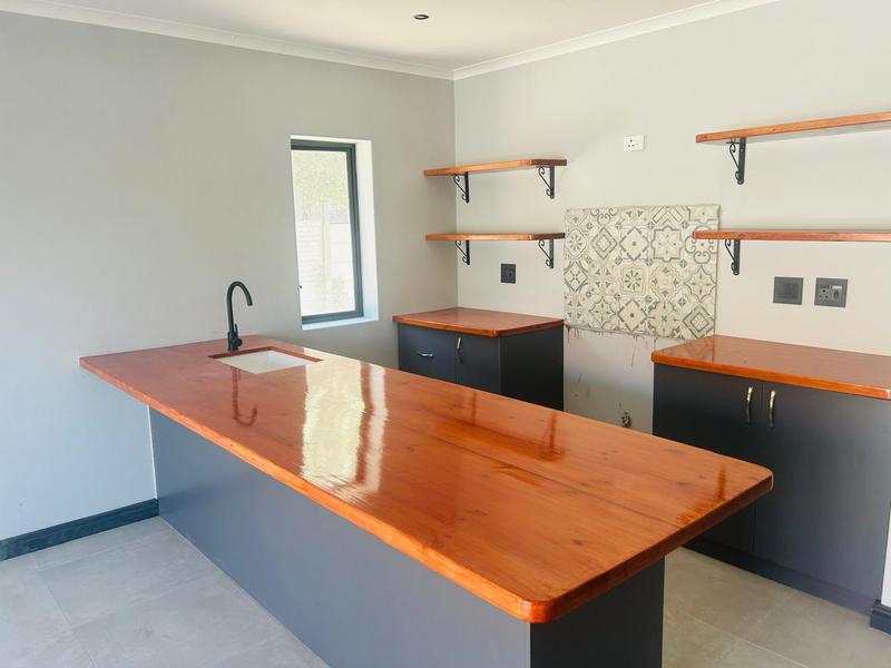 3 Bedroom Property for Sale in De Zoete Inval Western Cape